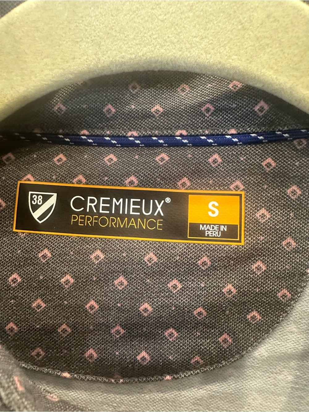 Cremieux Performance Men's Shirt - Gray with Pink Diamond Pattern